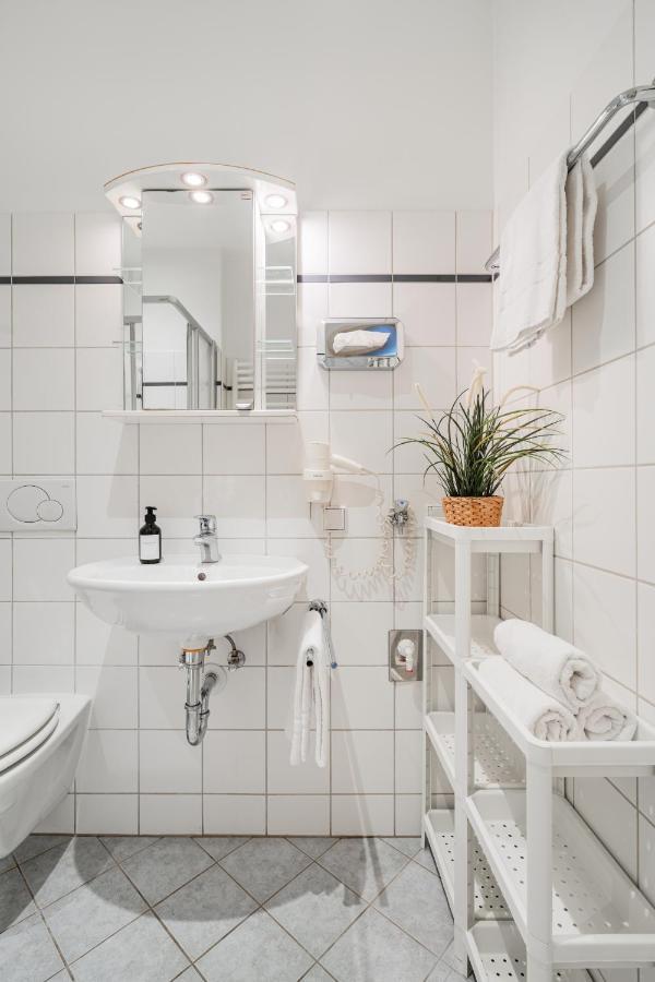 Serviced Apartments Josefstadt City Viena Exterior foto