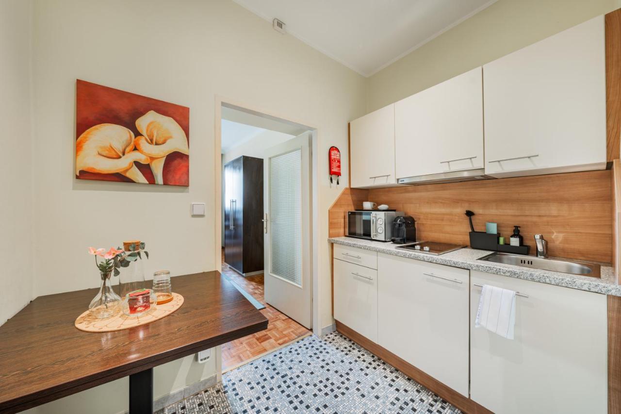 Serviced Apartments Josefstadt City Viena Exterior foto