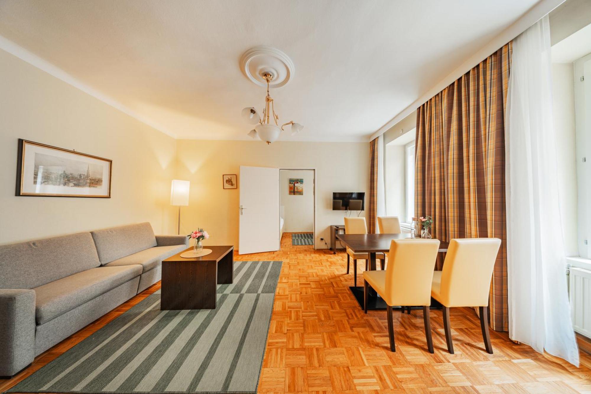 Serviced Apartments Josefstadt City Viena Exterior foto