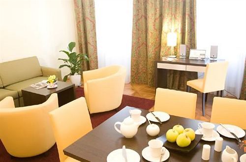 Serviced Apartments Josefstadt City Viena Exterior foto